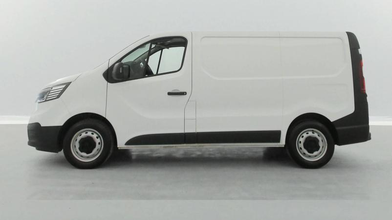 Vente en ligne Renault Trafic 3 Fourgon TRAFIC FGN L1H1 3000 KG BLUE DCI 130 au prix de 23 590 €