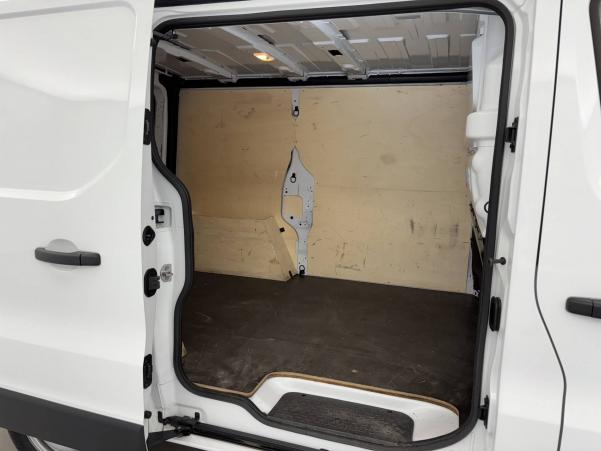 Vente en ligne Renault Trafic 3 Fourgon TRAFIC FGN L1H1 3000 KG BLUE DCI 130 au prix de 23 590 €