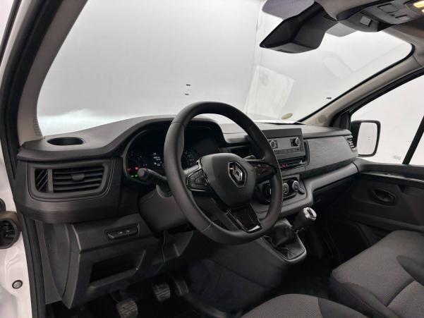 Vente en ligne Renault Trafic 3 Fourgon TRAFIC FGN L1H1 3000 KG BLUE DCI 130 au prix de 23 590 €