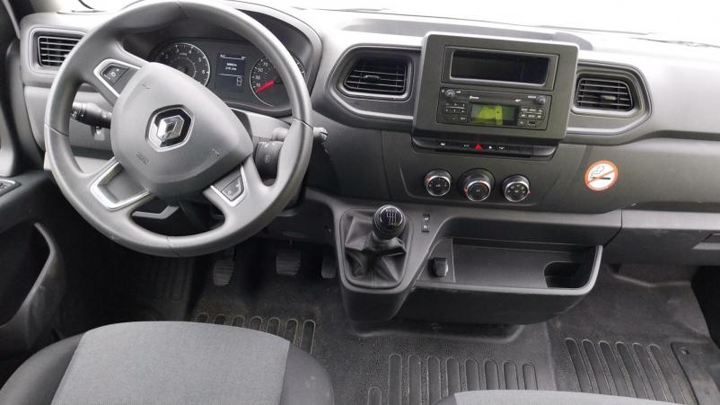 Vente en ligne Renault Master Fourgon MASTER FGN TRAC F3500 L2H2 BLUE DCI 135 au prix de 26 990 €