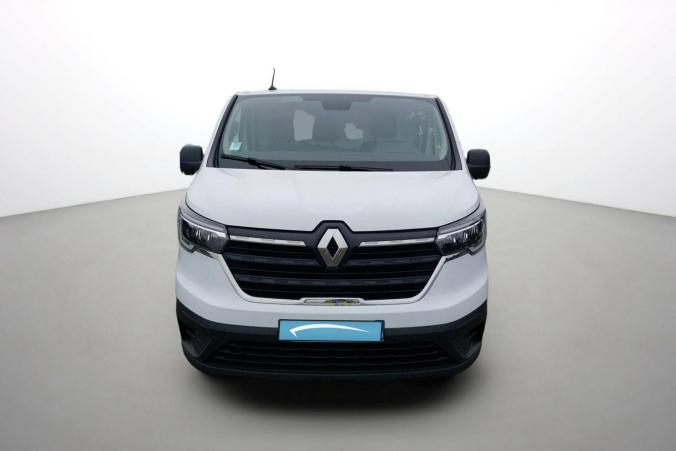Vente en ligne Renault Trafic 3 Fourgon TRAFIC FGN L1H1 3000 KG BLUE DCI 130 au prix de 23 590 €