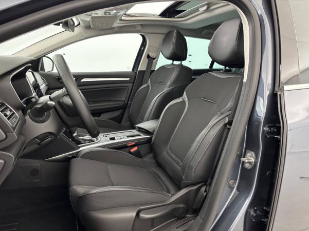 Vente en ligne Renault Megane 4 Estate  TCe 140 EDC au prix de 23 990 €