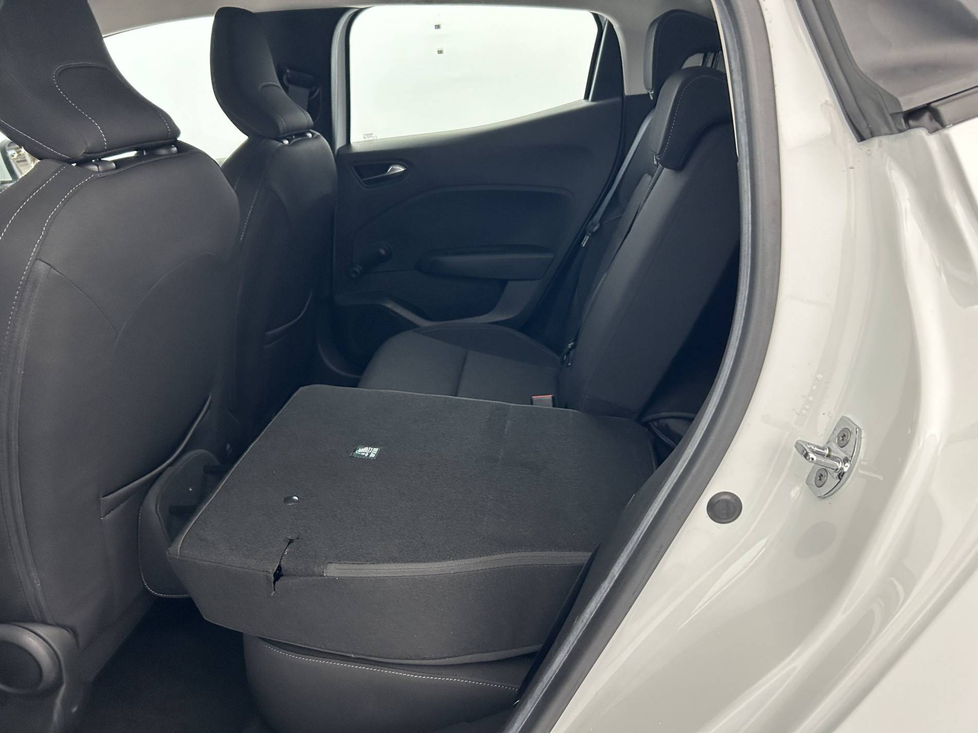 Vente en ligne Renault Clio 5 Clio Blue dCi 100 - 21N au prix de 14 590 €