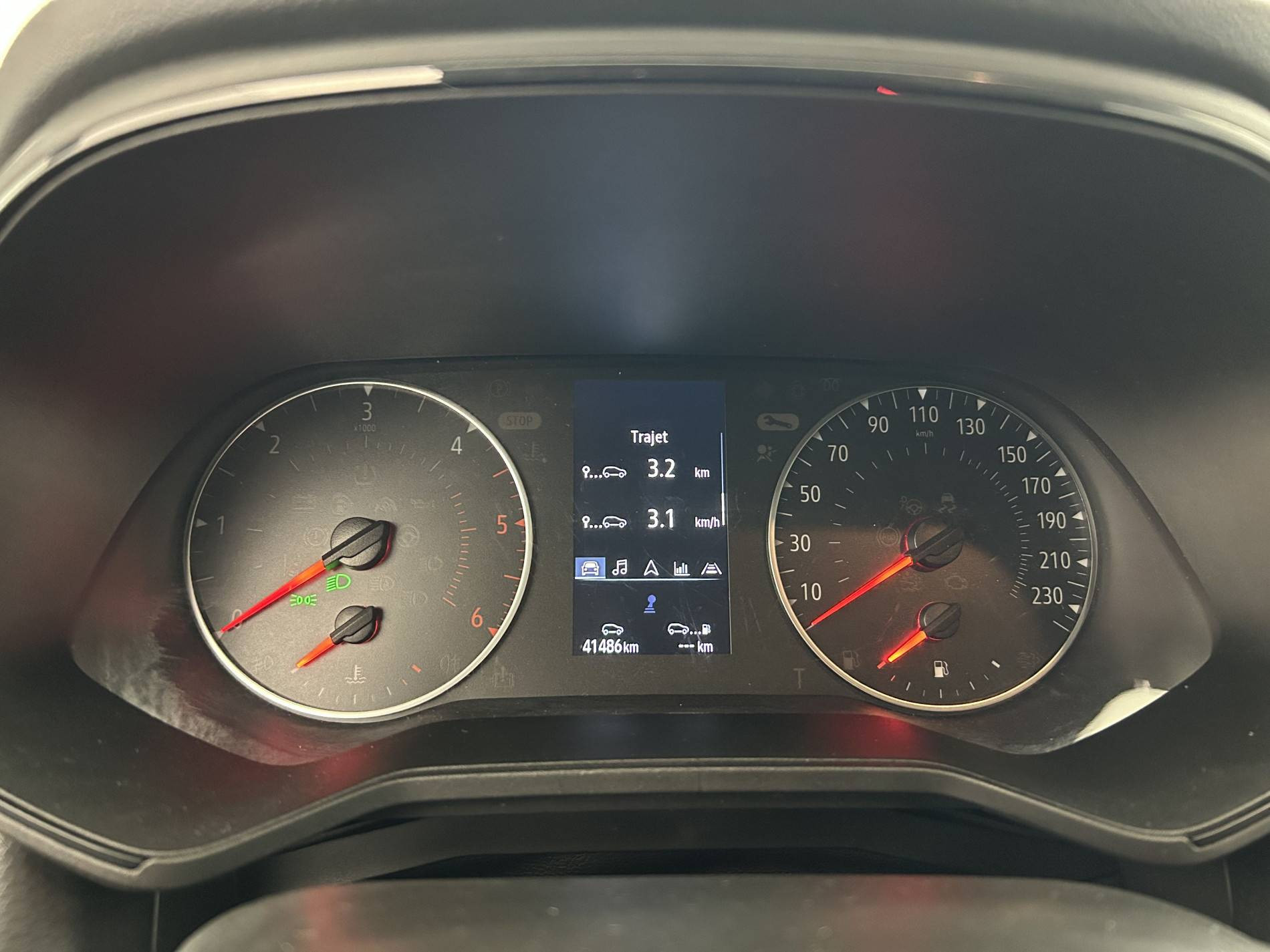 Vente en ligne Renault Clio 5 Clio Blue dCi 100 - 21N au prix de 14 590 €