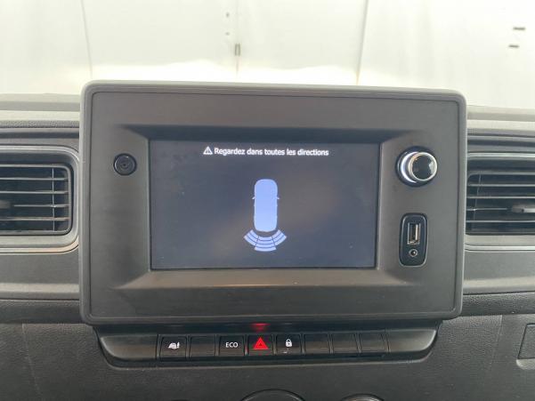 Vente en ligne Renault Master 3 Fourgon MASTER FGN TRAC F3500 L2H2 DCI 135 au prix de 21 590 €