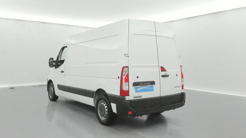 Vente en ligne Renault Master 3 Fourgon MASTER FGN TRAC F3500 L2H2 DCI 135 au prix de 21 590 €