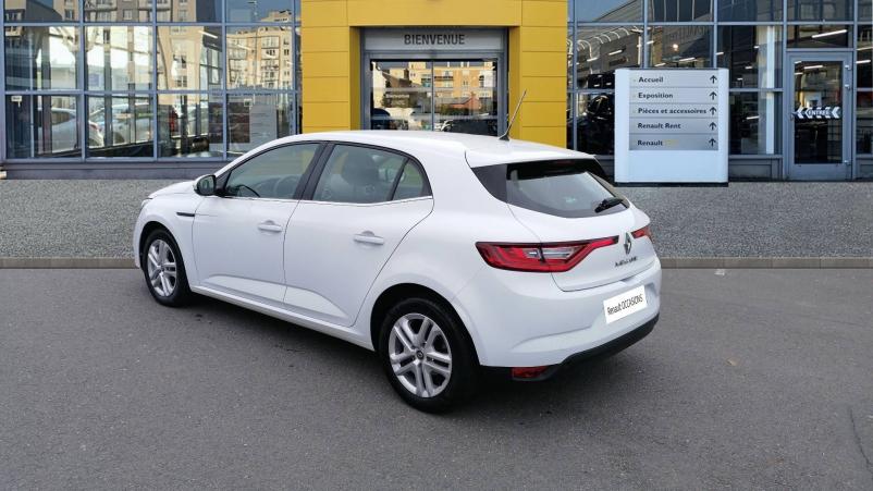 Vente en ligne Renault Megane 4 Mégane IV Berline Blue dCi 95 au prix de 14 190 €