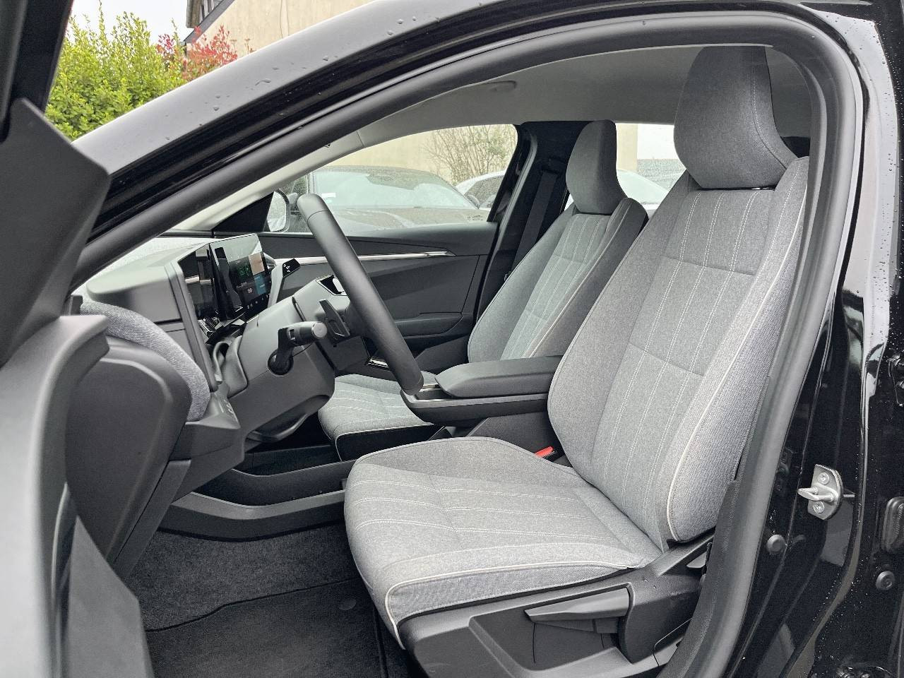 Vente en ligne Renault Megane E-Tech  EV40 130ch standard charge au prix de 19 990 €