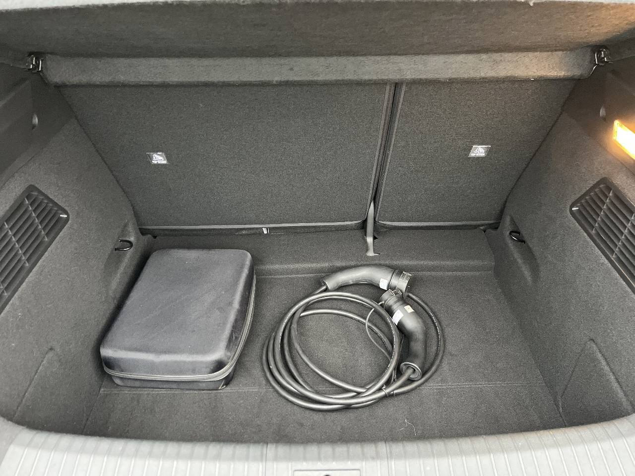 Vente en ligne Renault Megane E-Tech  EV40 130ch standard charge au prix de 19 990 €