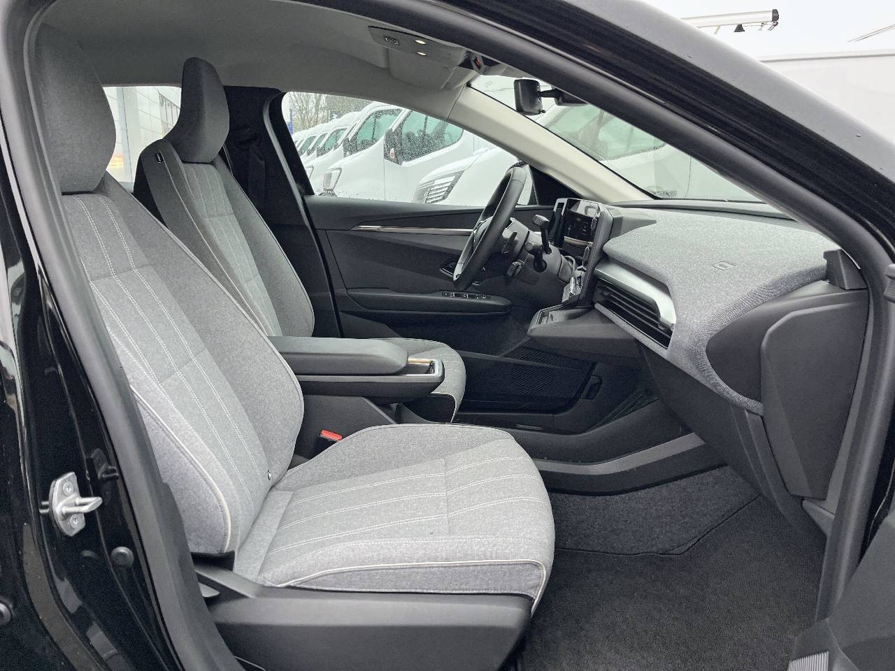 Vente en ligne Renault Megane E-Tech  EV40 130ch standard charge au prix de 19 990 €