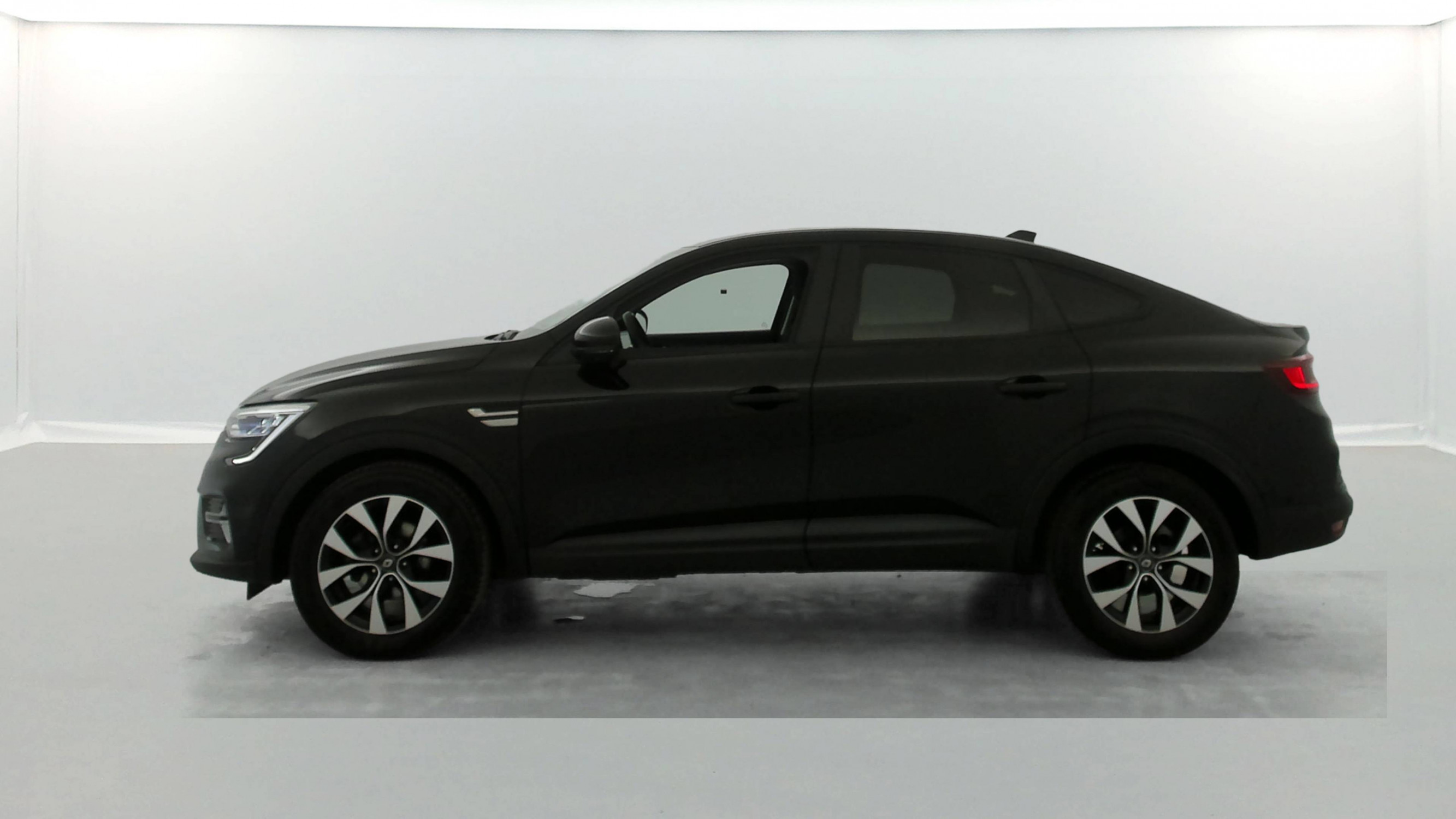 Vente en ligne Renault Arkana  mild hybrid 140 EDC FAP - 22 au prix de 18 990 €