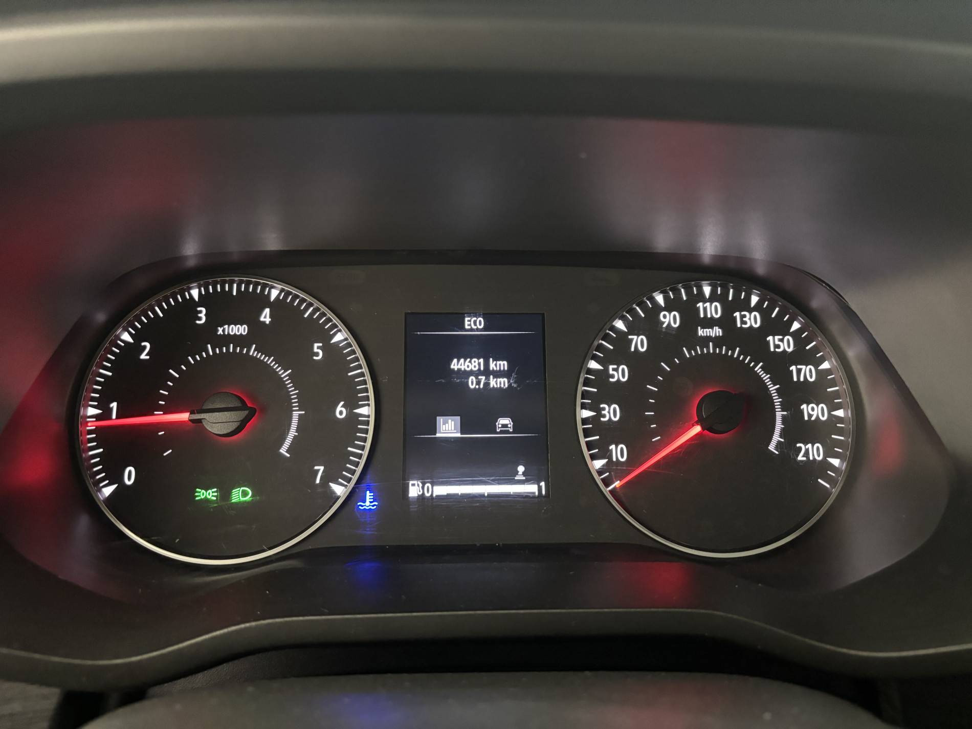 Vente en ligne Renault Trafic 3 Fourgon TRAFIC FGN L1H1 3000 KG BLUE DCI 130 au prix de 21 590 €