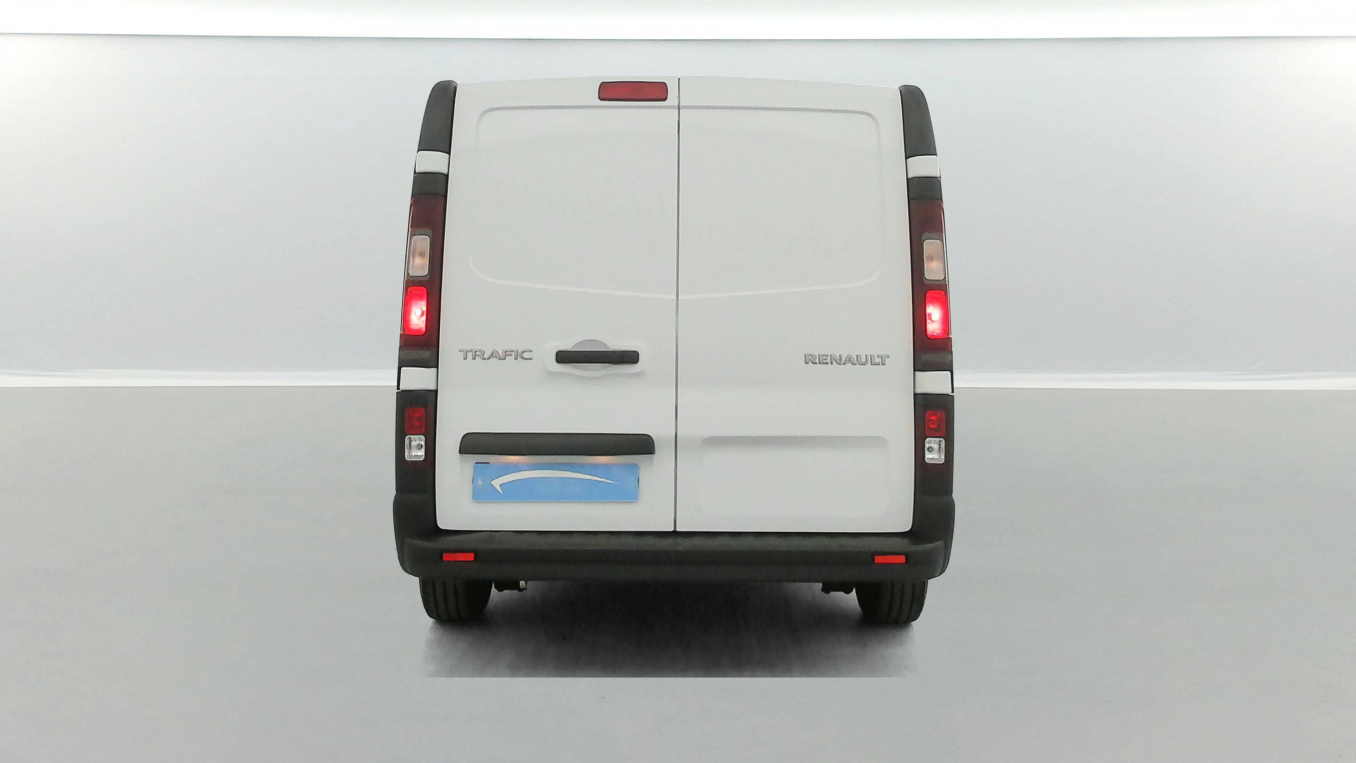 Vente en ligne Renault Trafic 3 Fourgon TRAFIC FGN L1H1 3000 KG BLUE DCI 130 au prix de 21 590 €