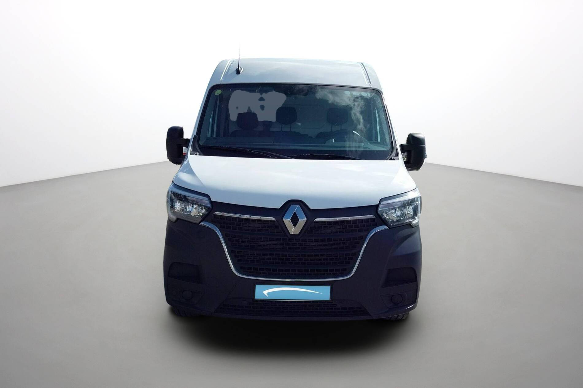 Vente en ligne Renault Master Fourgon MASTER FGN TRAC F3500 L2H2 BLUE DCI 135 au prix de 27 990 €