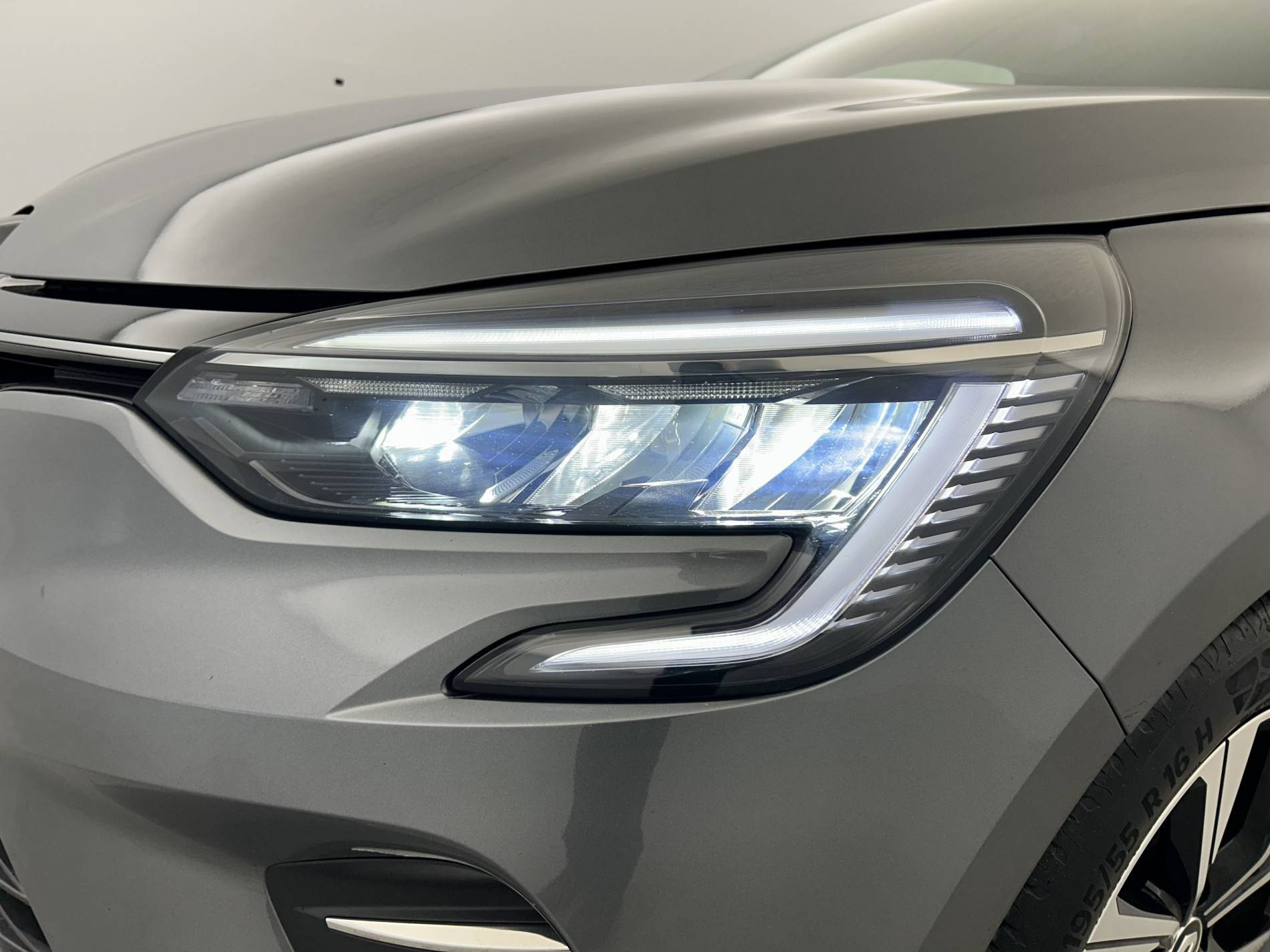 Vente en ligne Renault Clio 5 Clio TCe 90 au prix de 14 990 €