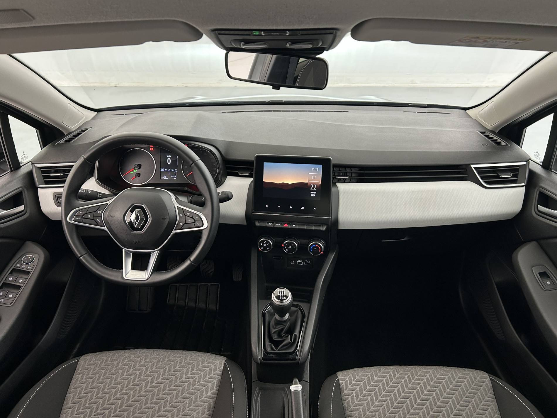 Vente en ligne Renault Clio 5 Clio TCe 90 au prix de 14 990 €