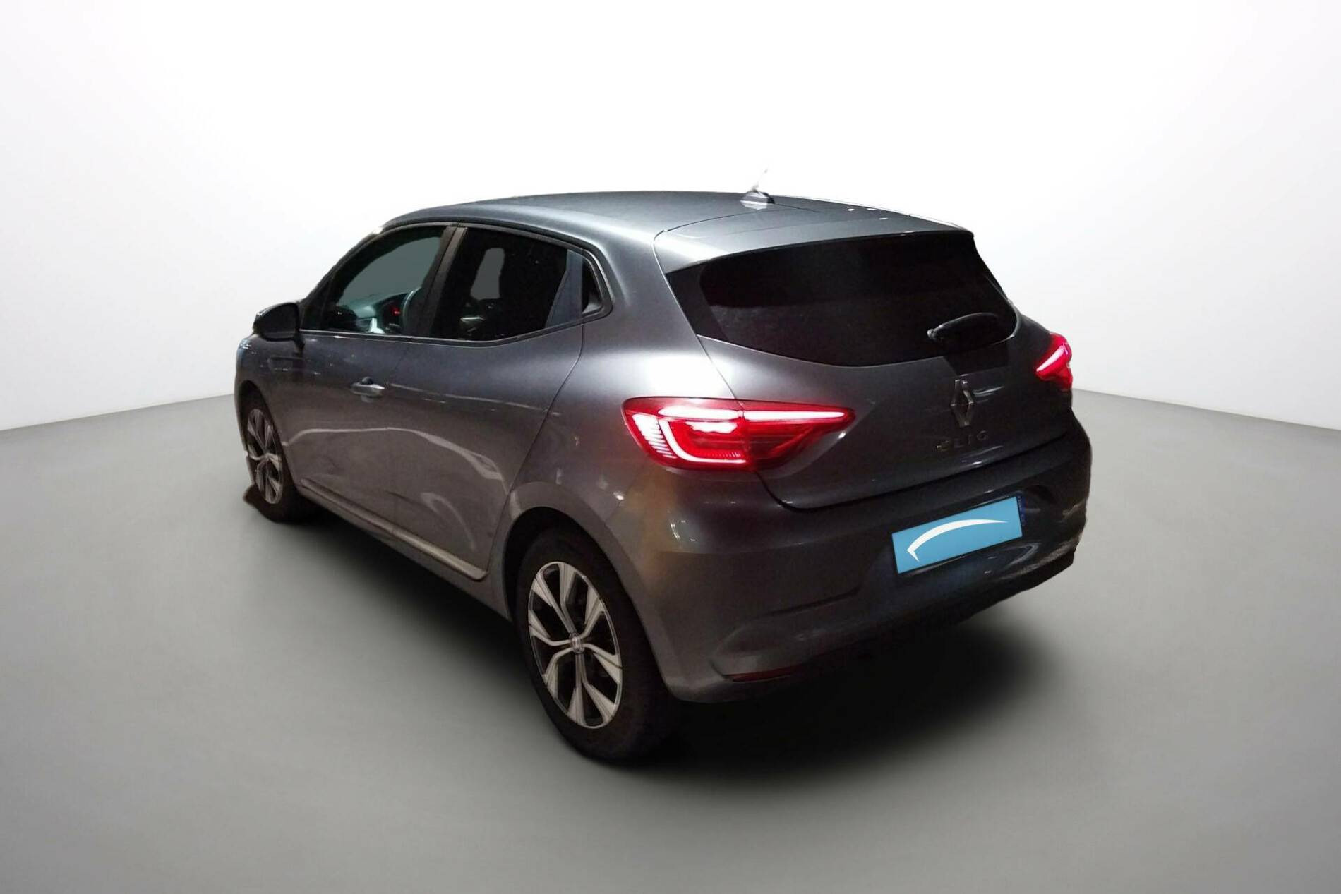 Vente en ligne Renault Clio 5 Clio TCe 90 au prix de 15 790 €