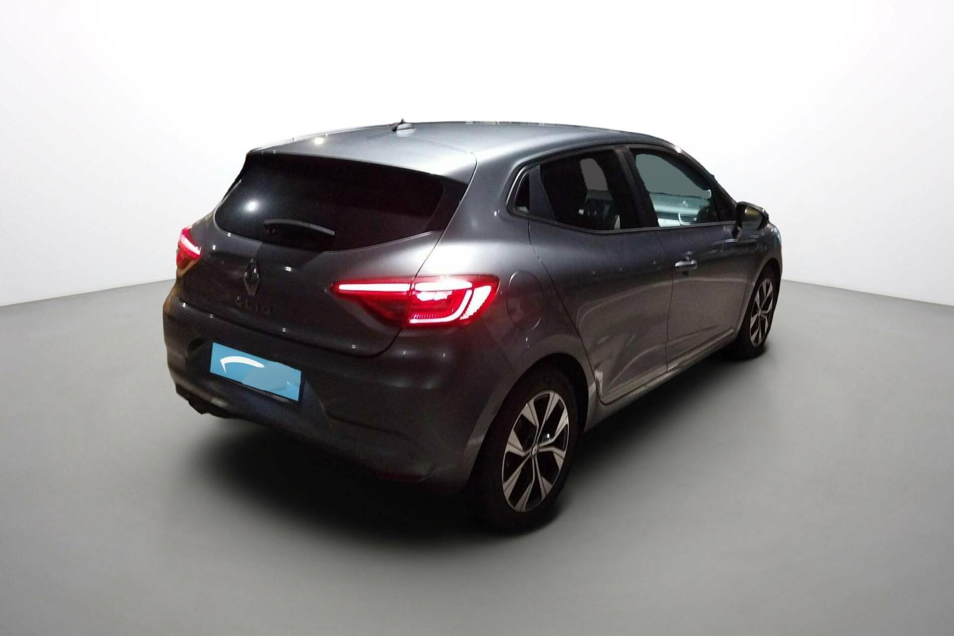 Vente en ligne Renault Clio 5 Clio TCe 90 au prix de 15 790 €