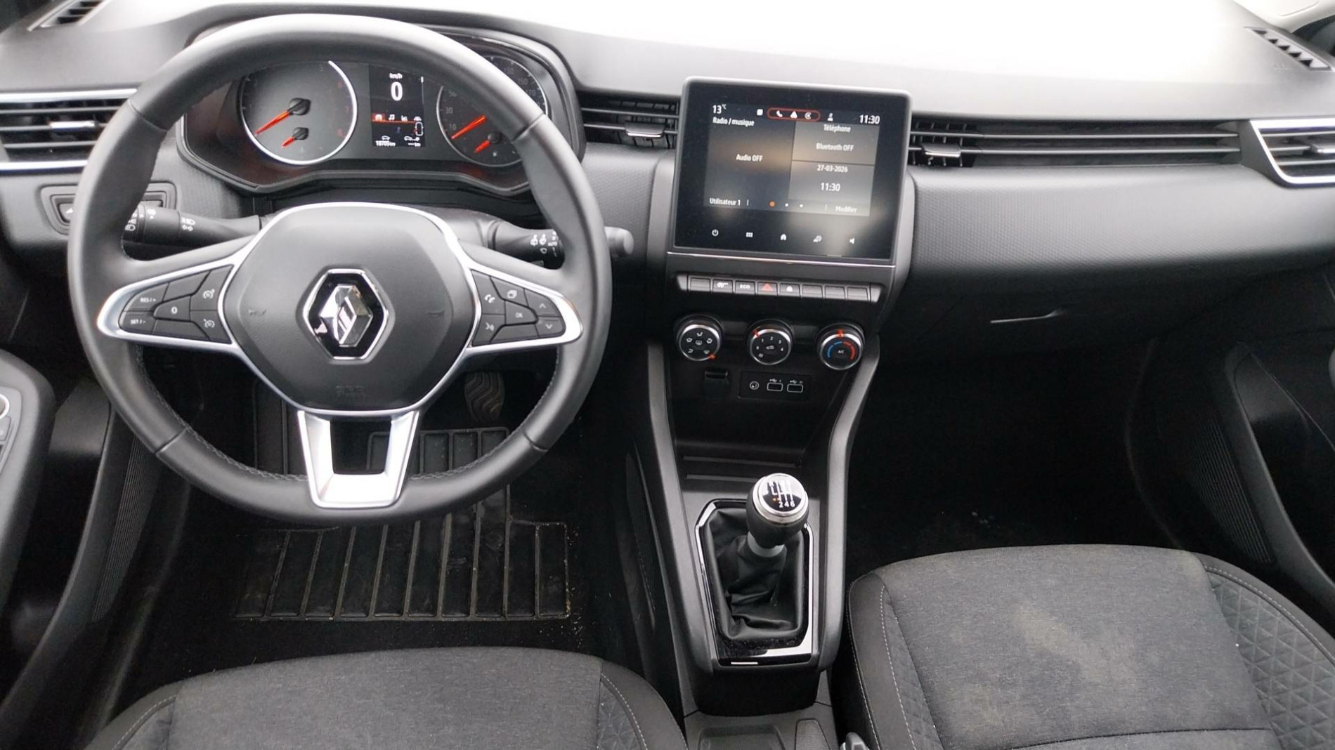 Vente en ligne Renault Clio 5 Clio TCe 90 au prix de 15 490 €