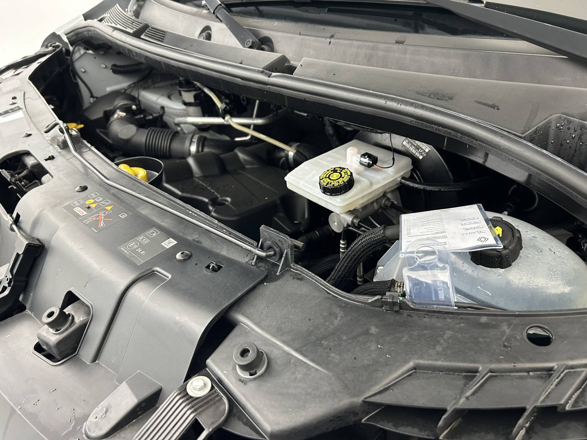 Vente en ligne Renault Master Fourgon MASTER FGN TRAC F3500 L2H2 BLUE DCI 135 au prix de 23 590 €