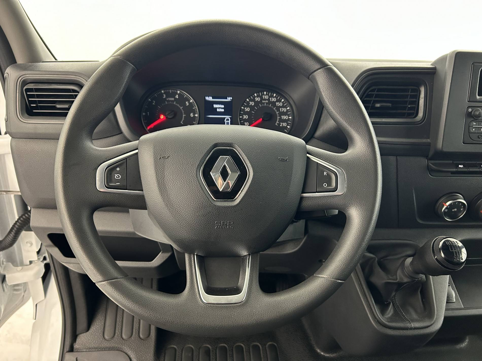 Vente en ligne Renault Master Fourgon MASTER FGN TRAC F3500 L2H2 BLUE DCI 135 au prix de 23 590 €