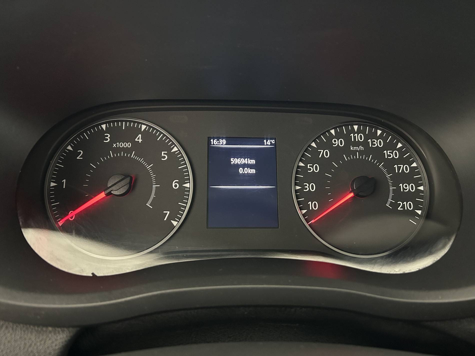 Vente en ligne Renault Master Fourgon MASTER FGN TRAC F3500 L2H2 BLUE DCI 135 au prix de 23 590 €