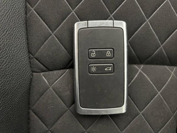 Vente en ligne Renault Kadjar  TCe 140 FAP EDC au prix de 19 990 €