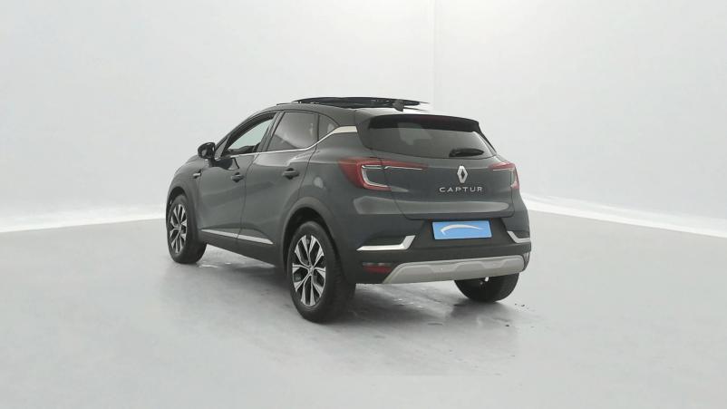 Vente en ligne Renault Captur  mild hybrid 140 au prix de 22 590 €