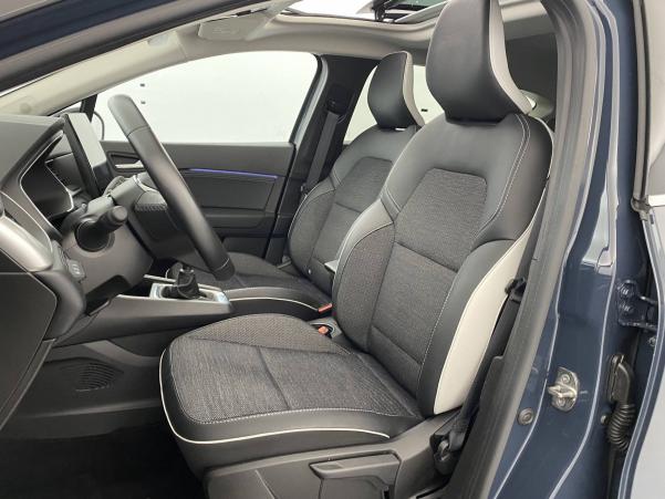 Vente en ligne Renault Captur  mild hybrid 140 au prix de 22 590 €