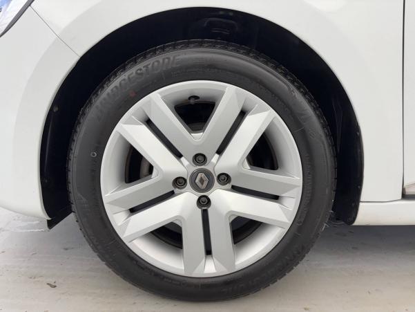 Vente en ligne Renault Clio 5 Clio SCe 65 - 21N au prix de 13 790 €