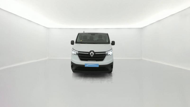 Vente en ligne Renault Trafic 3 Fourgon TRAFIC FGN L1H1 3000 KG BLUE DCI 130 au prix de 24 990 €