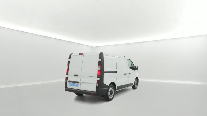 Vente en ligne Renault Trafic 3 Fourgon TRAFIC FGN L1H1 3000 KG BLUE DCI 130 au prix de 24 990 €