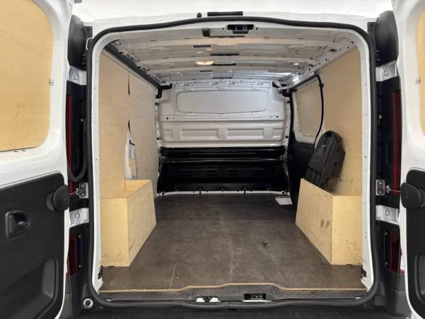 Vente en ligne Renault Trafic 3 Fourgon TRAFIC FGN L1H1 3000 KG BLUE DCI 130 au prix de 24 990 €