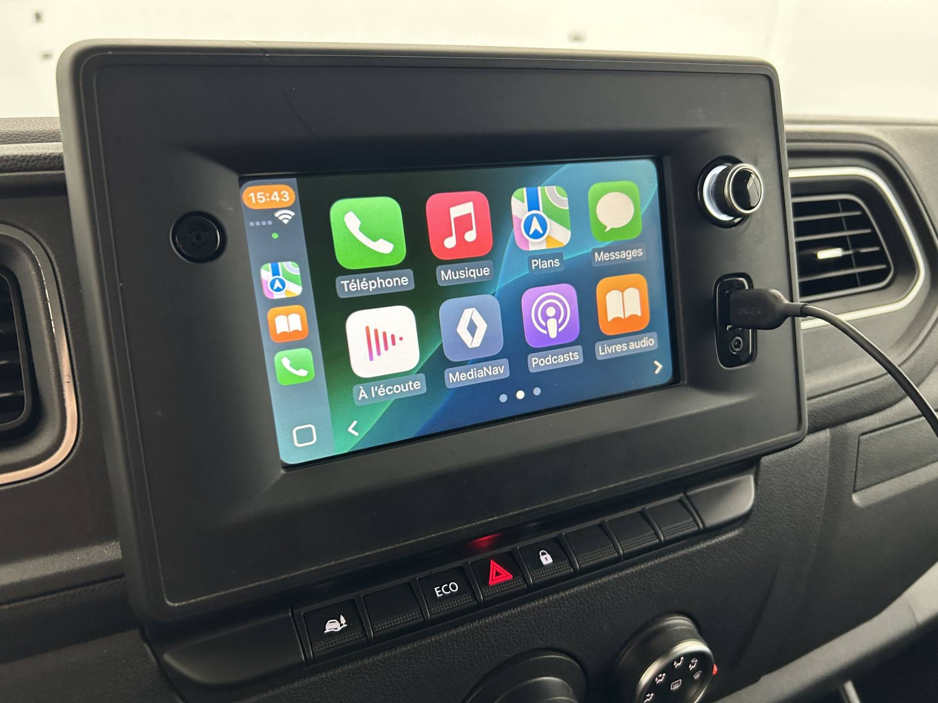 Vente en ligne Renault Master Fourgon MASTER FGN TRAC F3500 L2H2 DCI 135 au prix de 19 990 €