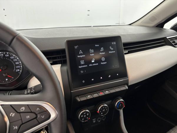 Vente en ligne Renault Clio 5 Clio TCe 90 au prix de 16 590 €