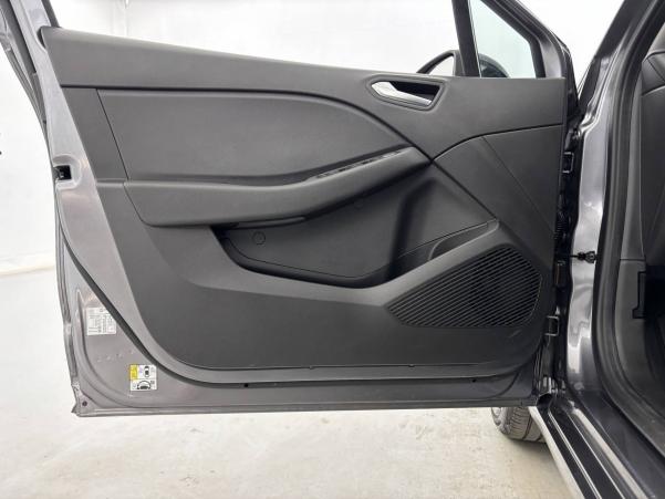 Vente en ligne Renault Clio 5 Clio TCe 90 au prix de 16 590 €