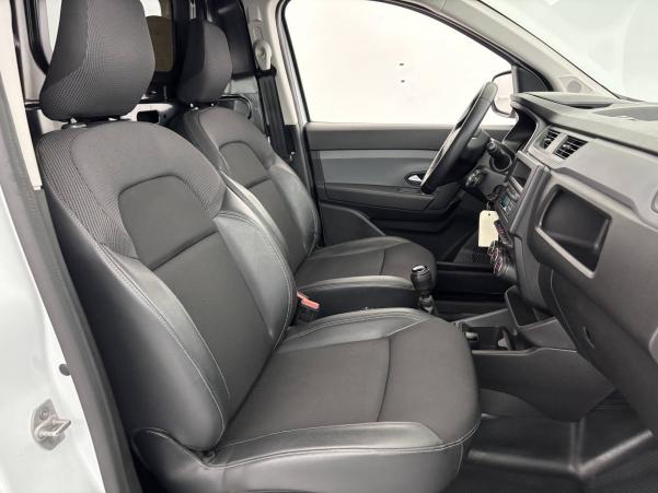 Vente en ligne Renault Express Van  BLUE DCI 95 au prix de 15 790 €