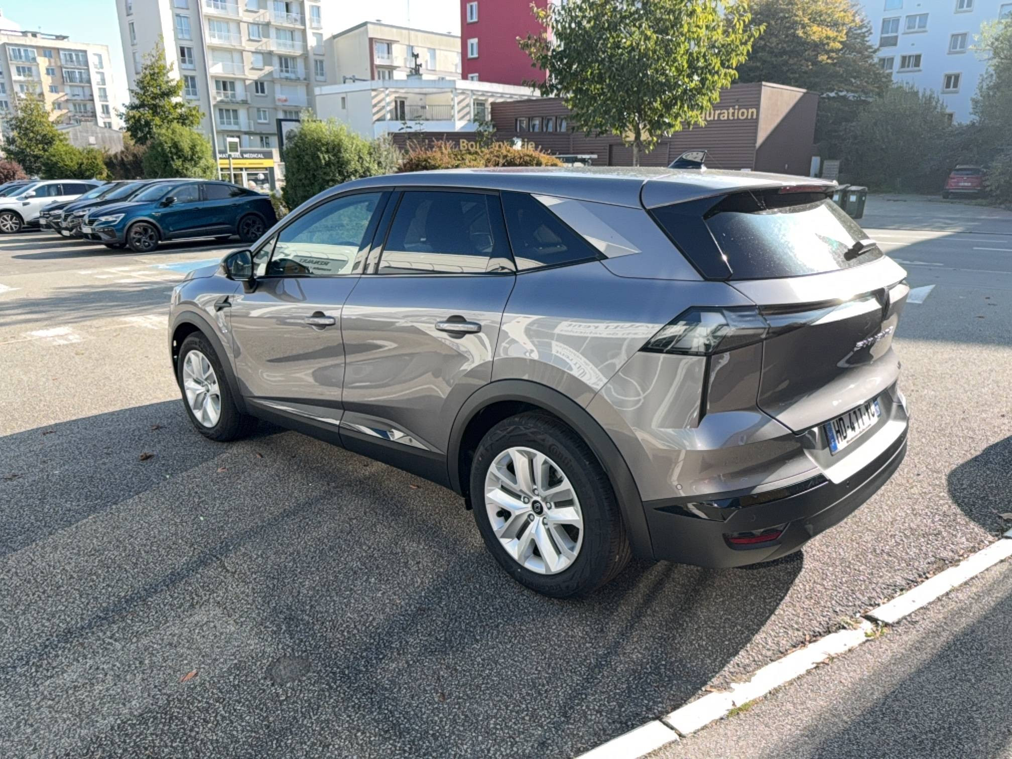 Vente en ligne Renault Symbioz  E-Tech full hybrid 145 au prix de 32 990 €