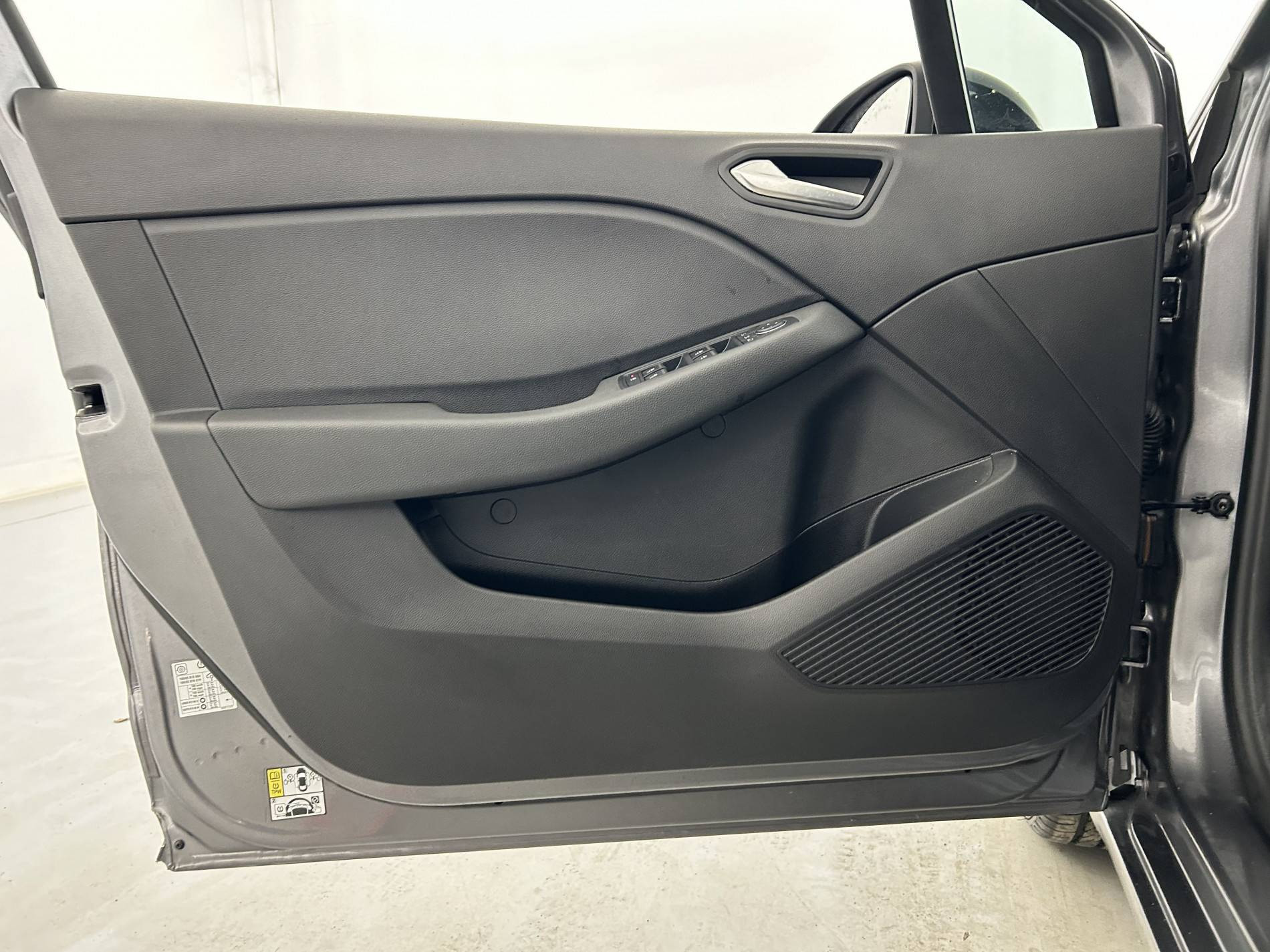 Vente en ligne Renault Clio 5 Clio TCe 90 au prix de 14 690 €