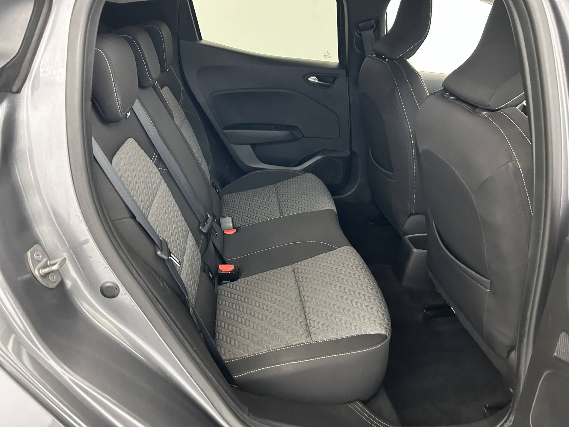 Vente en ligne Renault Clio 5 Clio TCe 90 au prix de 14 690 €