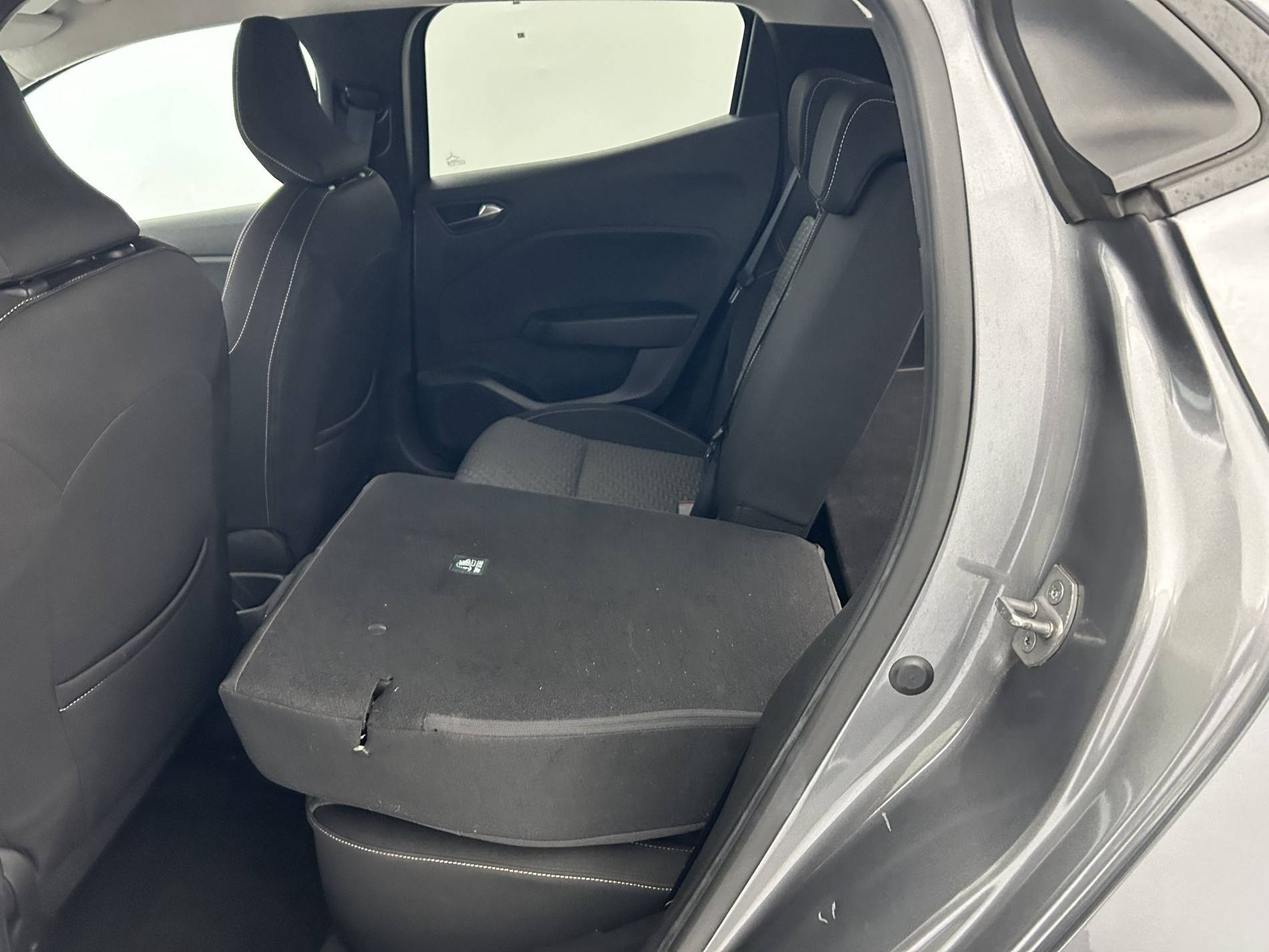 Vente en ligne Renault Clio 5 Clio TCe 90 au prix de 14 690 €