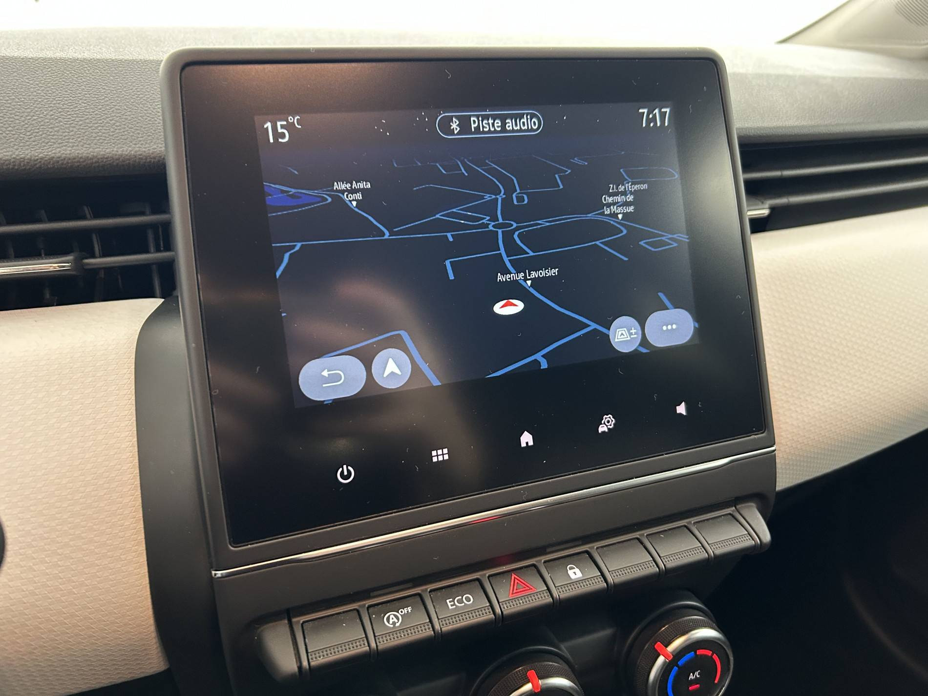 Vente en ligne Renault Clio 5 Clio TCe 90 au prix de 14 690 €