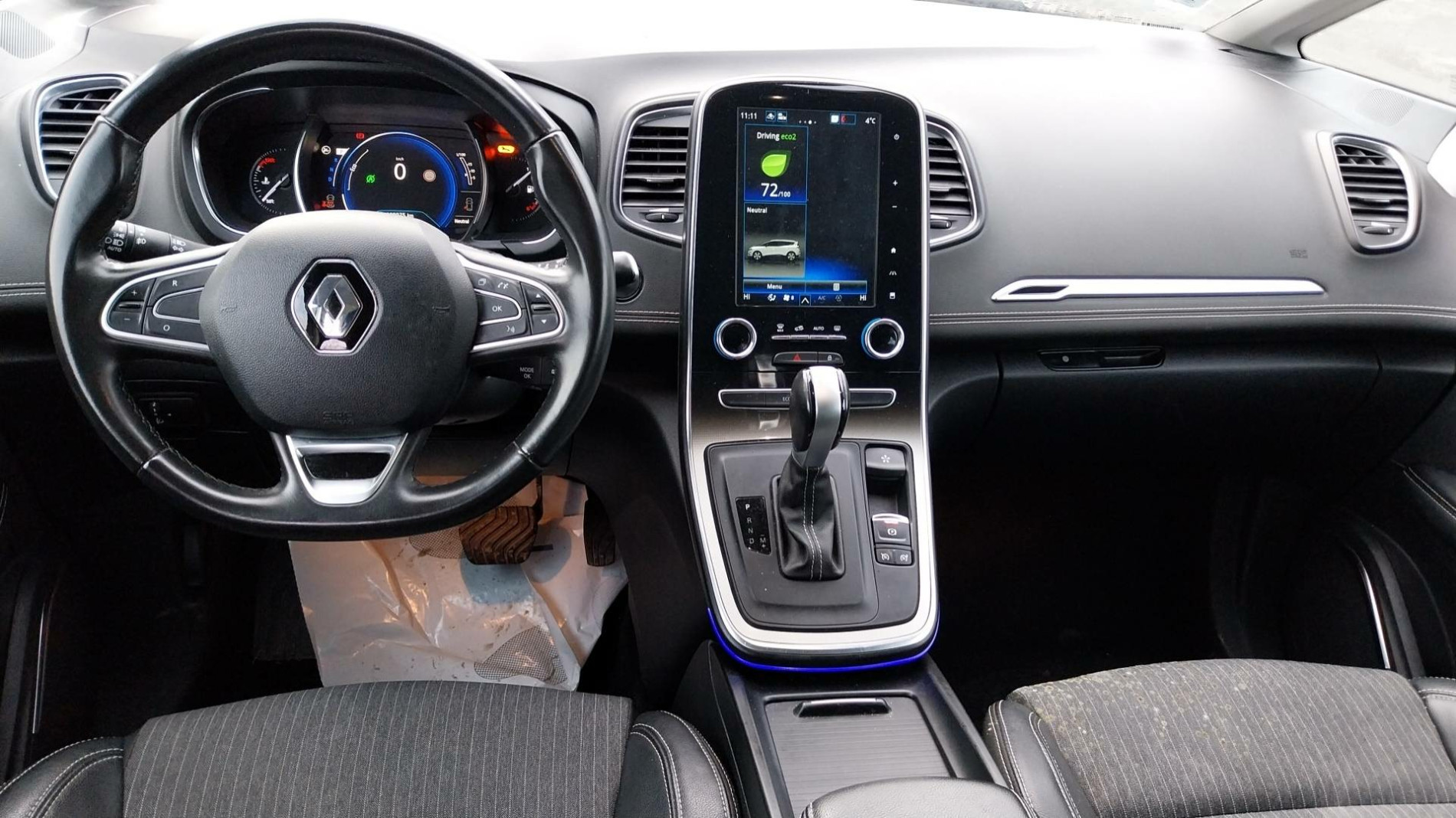 Vente en ligne Renault Grand Scenic 4 Grand Scenic TCe 140 FAP EDC - 21 au prix de 19 490 €