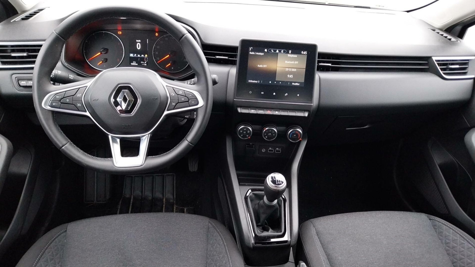 Vente en ligne Renault Clio 5 Clio TCe 90 au prix de 14 690 €