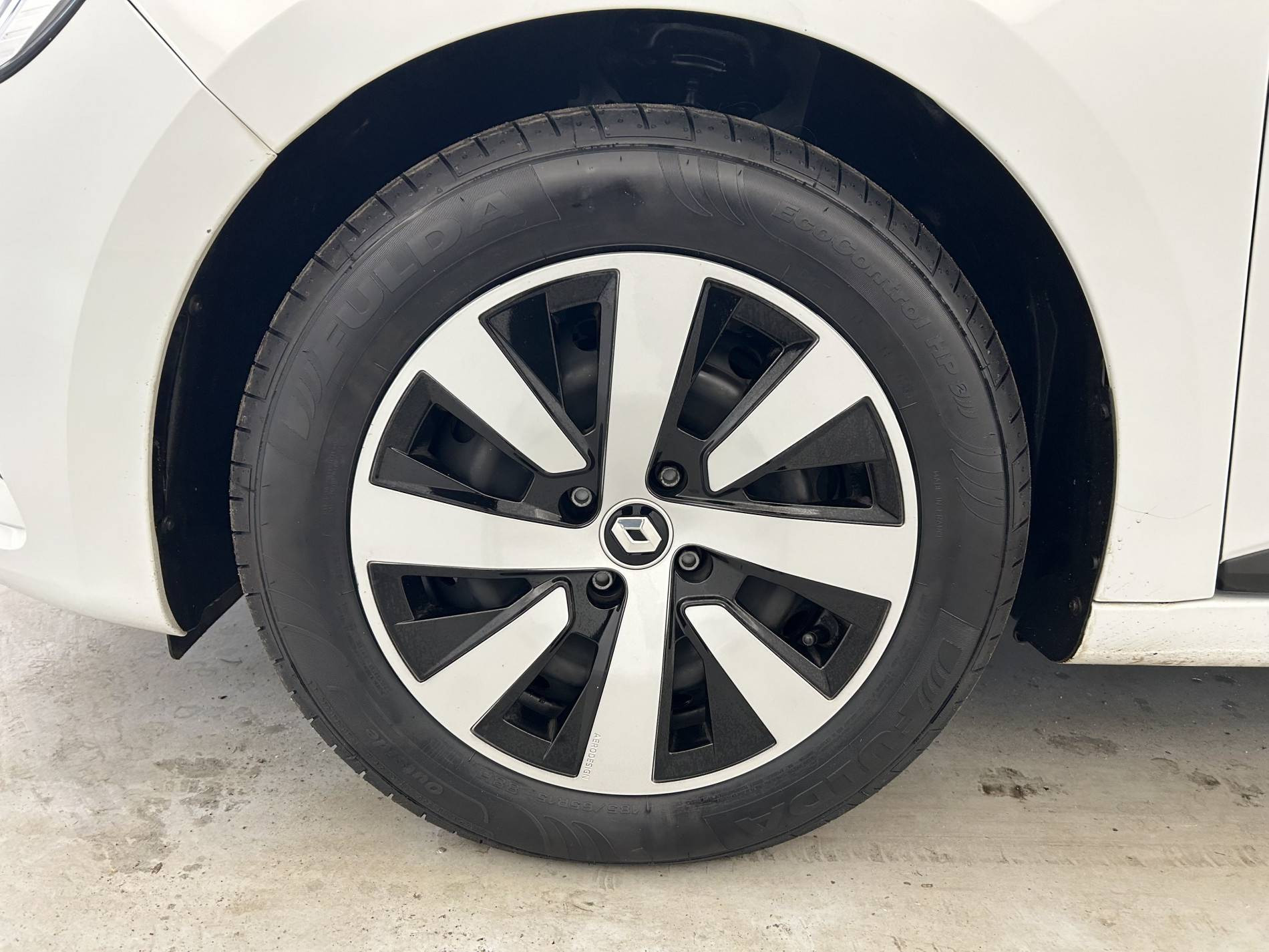 Vente en ligne Renault Clio 5 Clio TCe 90 au prix de 13 990 €