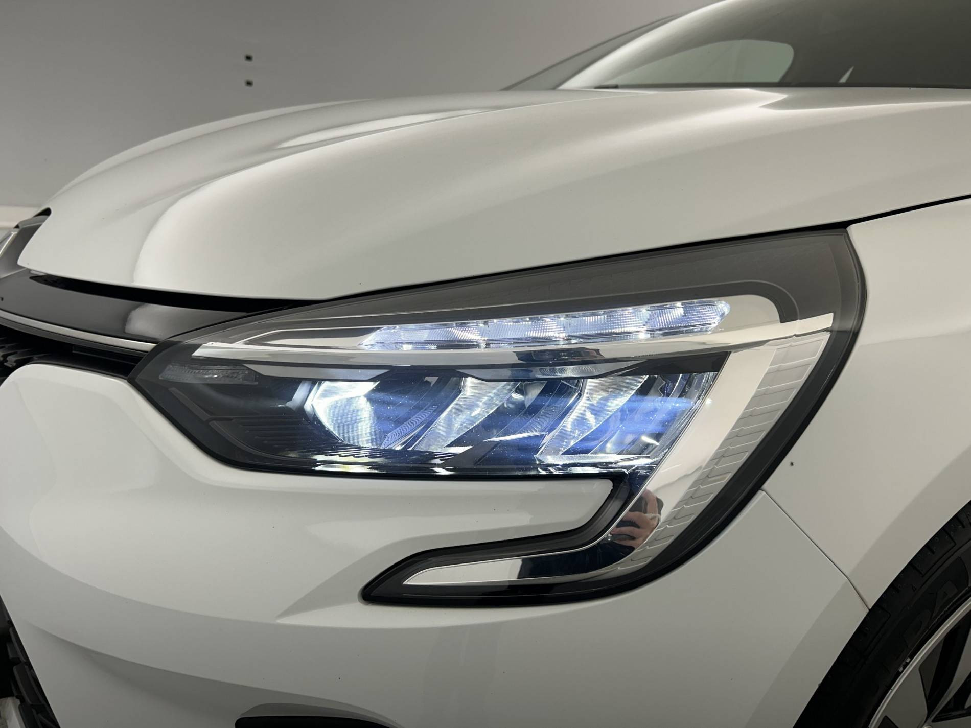 Vente en ligne Renault Clio 5 Clio TCe 90 au prix de 13 990 €