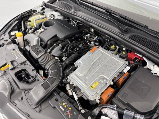 Vente en ligne Renault Clio 5 Clio E-Tech 140 - 21N au prix de 16 390 €