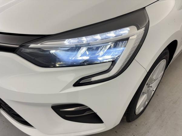 Vente en ligne Renault Clio 5 Clio E-Tech 140 - 21N au prix de 16 390 €