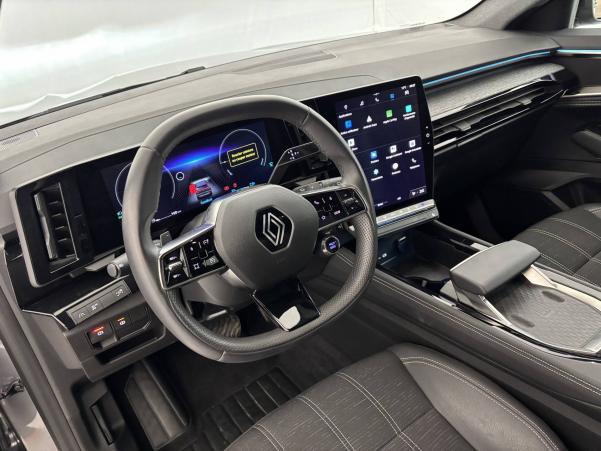 Vente en ligne Renault Austral  E-Tech hybrid 200 au prix de 33 990 €