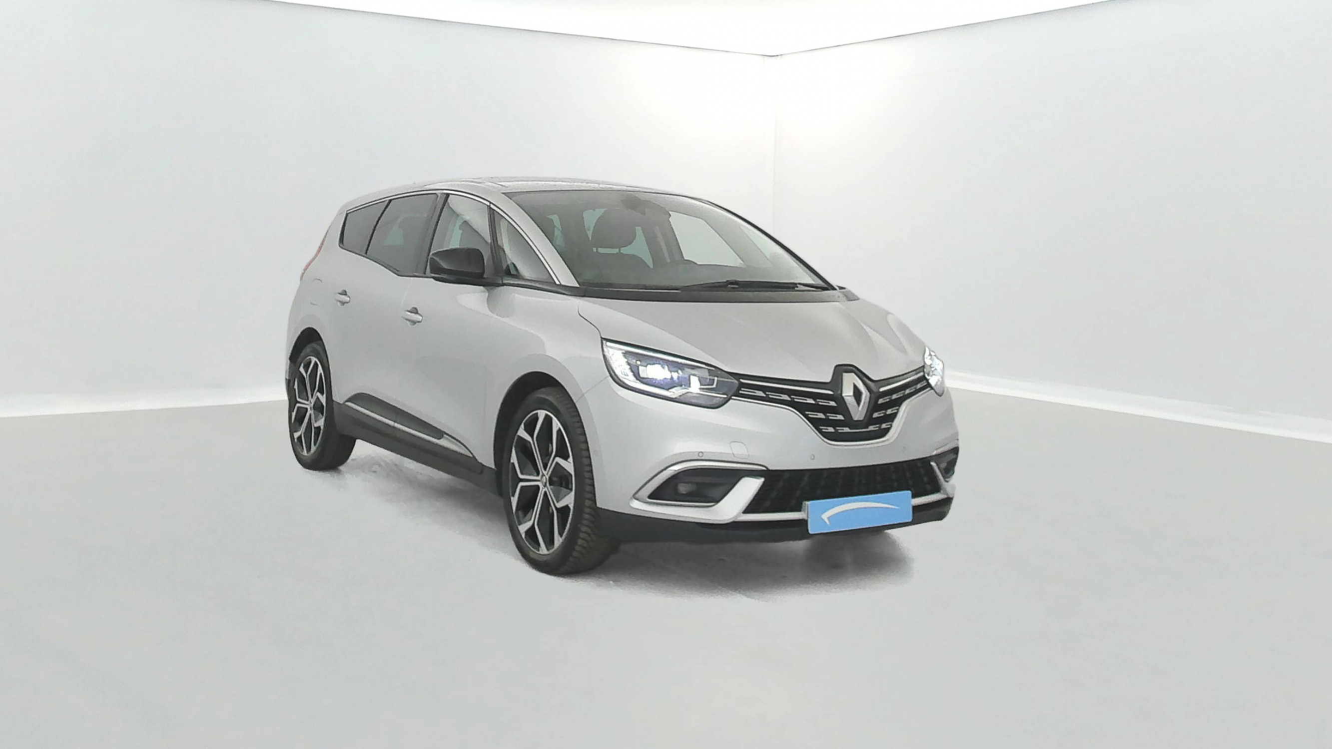 Vente en ligne Renault Grand Scenic 4 Grand Scenic TCe 140 au prix de 22 990 €